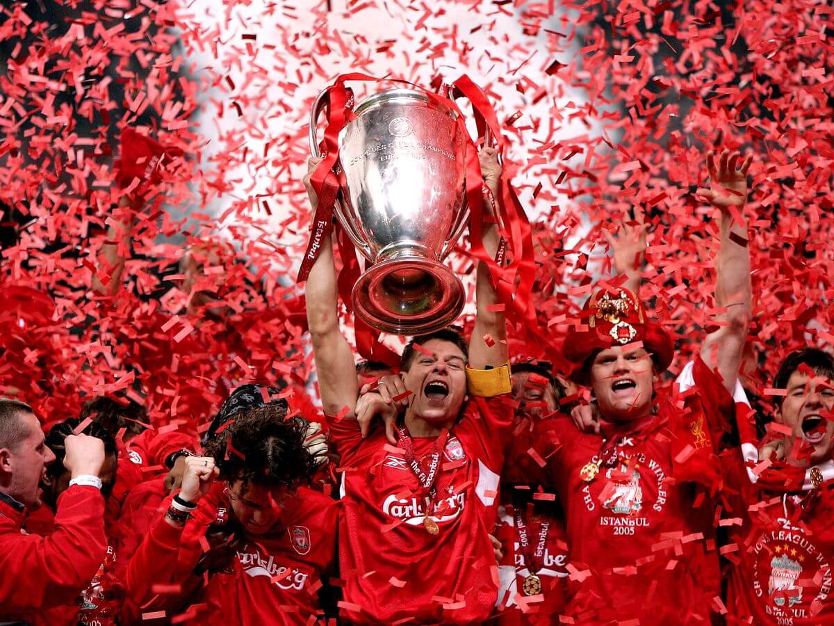 Steven Gerrard raising the 2005 Champions League trophy in Instanbul